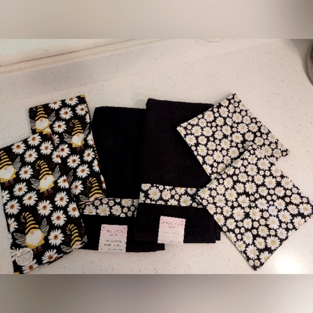 Metro Luxe Gnomes And Daiseys Set